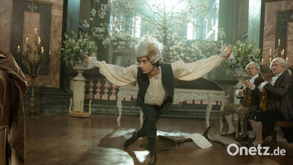 Wolfgang Amadeus Mozart (Eren M. Güvercin) ist kein einfacher Mensch. Bild: -/ WDR/Story House Pictures GmbH/dpa