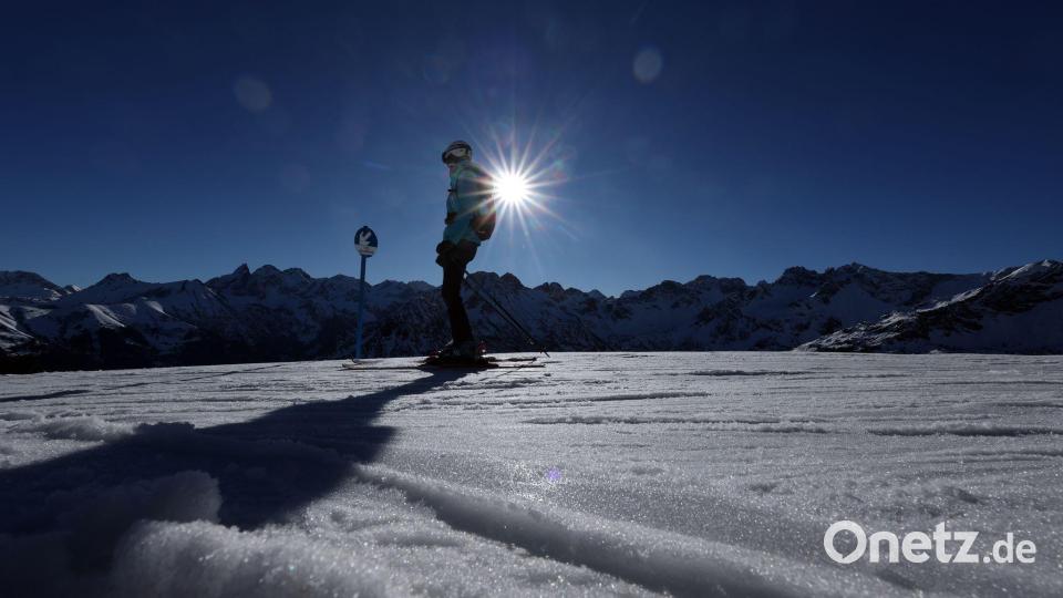 In den Alpen soll sich am Wochenende auch die Sonne blicken lassen. (Archivbild) Bild: Karl-Josef Hildenbrand/dpa