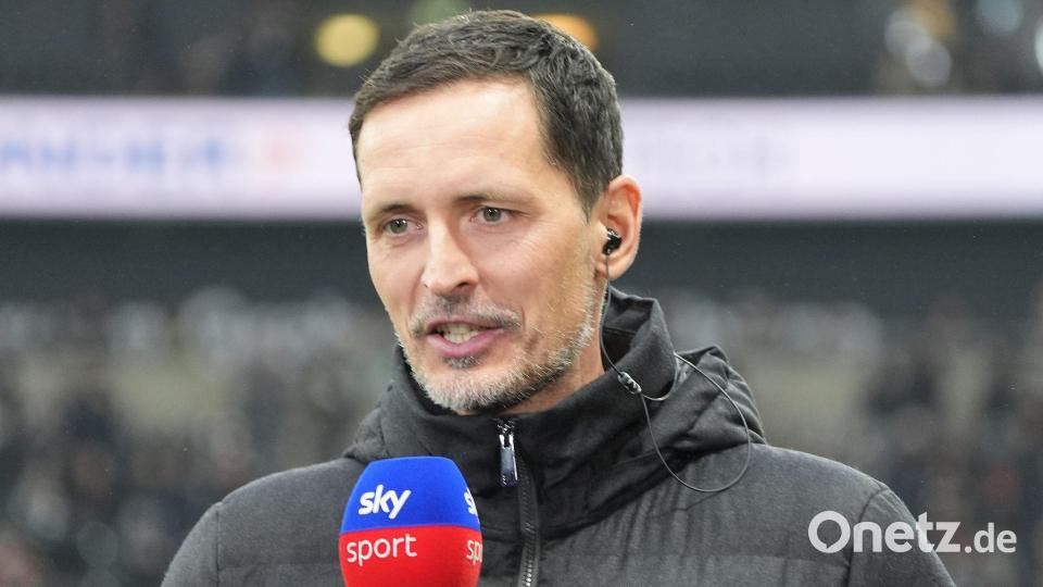 Ist mit der Entwicklung seines Teams nicht zufrieden: Dino Toppmöller. Bild: Marc Schüler/dpa