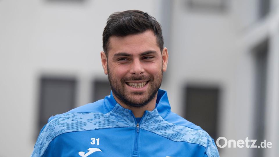 Volland sah die Gelb-Rote Karte. (Archivbild) Bild: Peter Kneffel/dpa