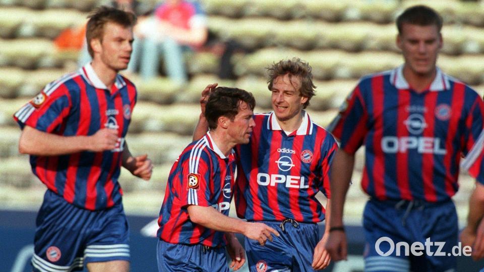 Klinsmann (2.v.r.) spielt beim Legendenturnier des FC Bayern. (Archivbild) Bild: ---/dpa