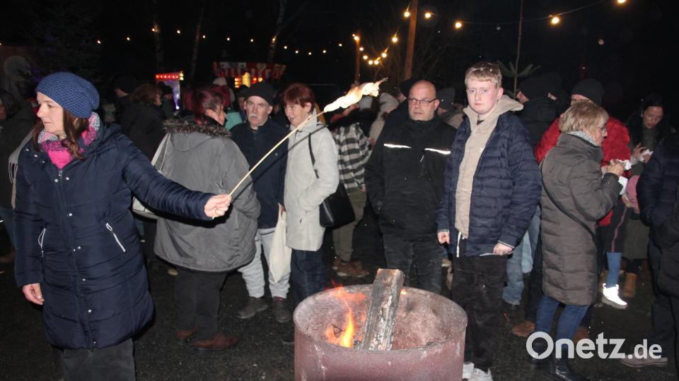 Auch Stockbrot gab es bei der Kulinarischen Weihnacht. Bild: kro