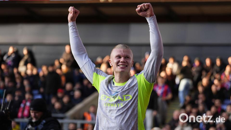 Erling Haaland traf bei Crystal Palace doppelt. Bild: Jordan Pettitt/PA Wire/dpa