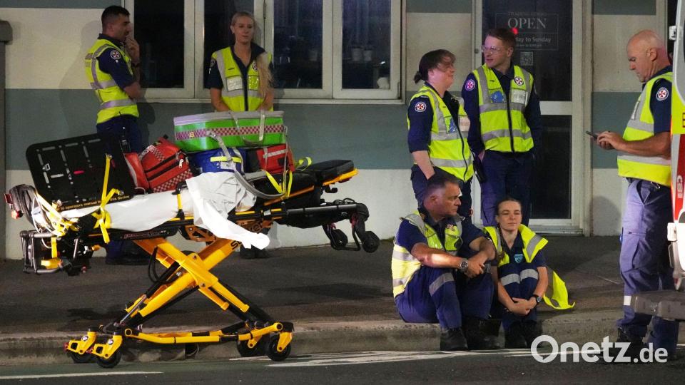 Bei dem Anschlag in Sydney gibt es mindestens zwölf Todesopfer. Bild: Mark Baker/AP/dpa