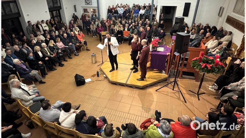 Kein Platz mehr frei: Die A-Cappella-Band B‘n‘T sorgt für eine übervolle Martin-Luther-Kirche. Bild: mgo