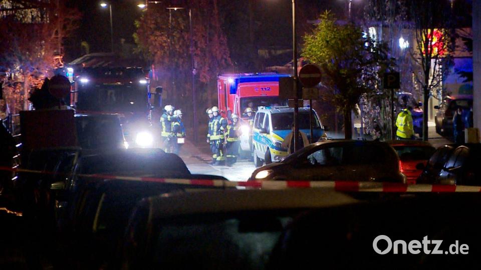 Am frühen Samstagmorgen rückten Einsatzkräfte wegen eines Messerangriffs aus - die Opfer kämpfen weiterhin mit den Folgen. Bild: Markus Wüllner/Video-Line TV- und Videoproduktion /dpa