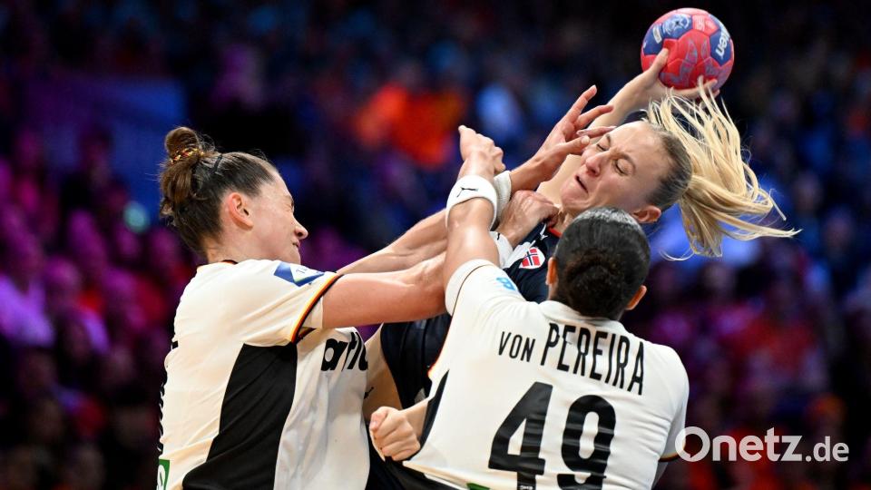 Die Abwehr um Aimée von Pereira (r) ist das Punktstück im deutschen Team. Bild: Federico Gambarini/dpa