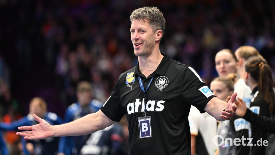 Markus Gaugisch lässt seine Zukunft als Bundestrainer der Handballerinnen offen. Bild: Federico Gambarini/dpa