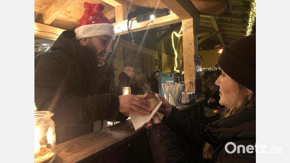 Auf dem Markt gab es viele Leckereien, um sich zu stärken. Bild: wro