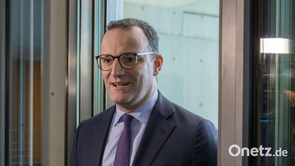 Jens Spahn stellt sich den Fragen der Abgeordneten zu Corona. Bild: Soeren Stache/dpa