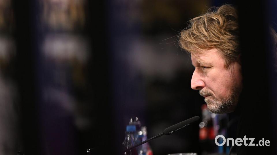 Will mit Fortuna aus dem Abstiegskampf: Sven Mislintat Bild: Federico Gambarini/dpa