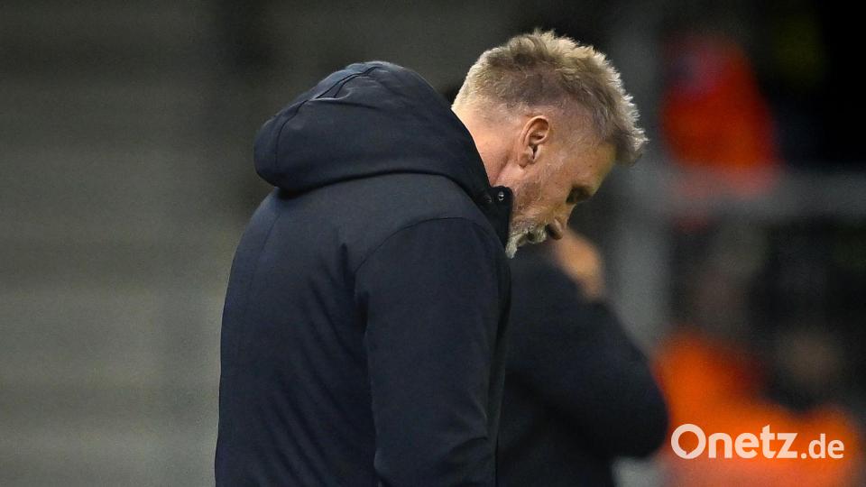 Thorsten Fink ist nicht länger Trainer beim KRC Genk. Bild: Johan Eyckens/Belga/dpa