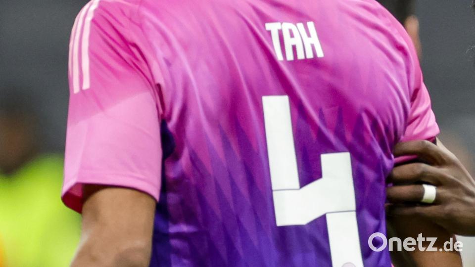 Auch um eine Rückennummer auf einem DFB-Trikot gab es schon mal Ärger. (Archivbild) Bild: Christian Charisius/dpa