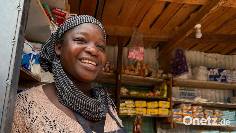 Mary Abongo hat nach einem Businesstraining und einem Darlehen einen Laden in Kibera eröffnet. (Archivbild) Bild: Eva Krafczyk/dpa