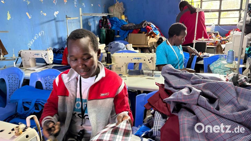 Die Selbsthilfeorganisation Shofco bietet Slumbewohnerinnen Ausbildungskurse als Näherin und Business-Training, um ihnen den Schritt in die Selbstständigkeit zu erleichtern. (Archivbild) Bild: Eva Krafczyk/dpa