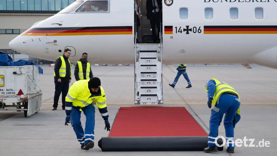 Roter Teppich für den Bundeskanzler Bild: Boris Roessler/dpa