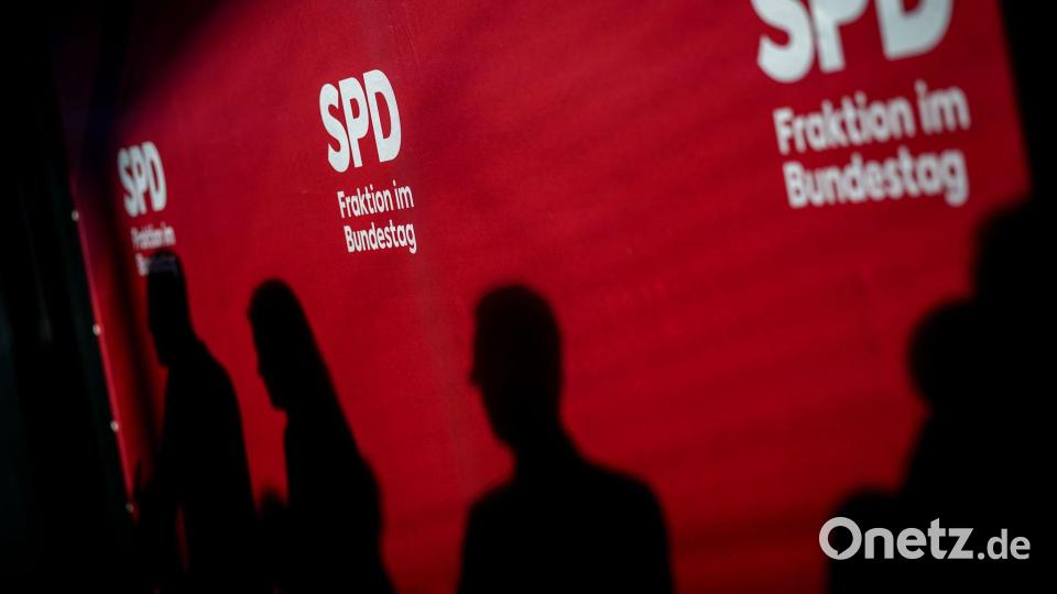 Licht und Schattenspiele Bild: Kay Nietfeld/dpa