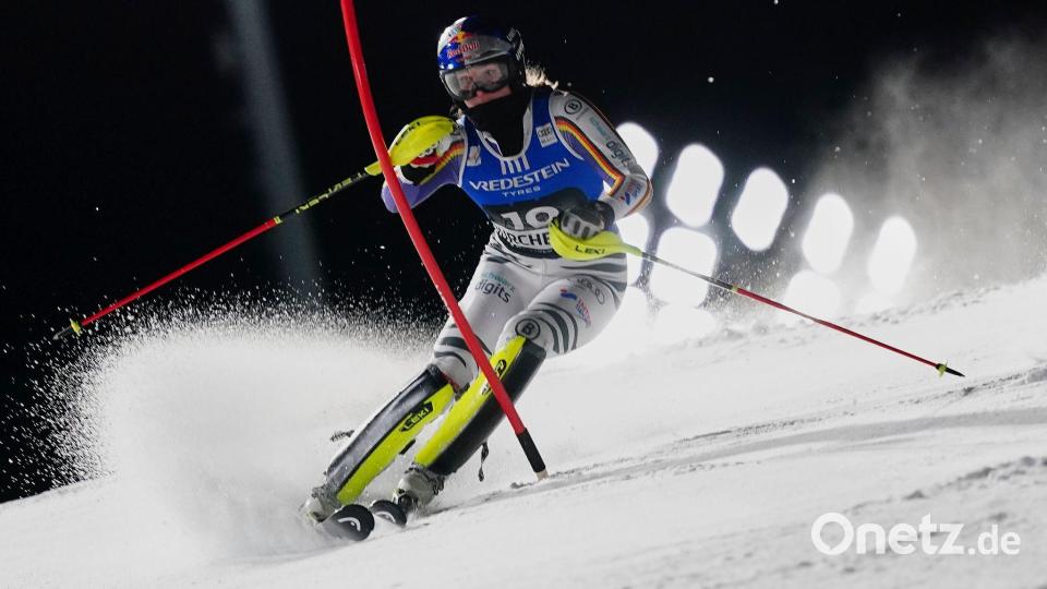Emma Aicher war nach ihrem Abfahrtssieg von St. Moritz auch im Slalom von Courchevel bestens aufgelegt. Bild: Pier Marco Tacca/AP/dpa