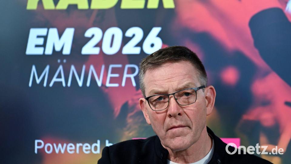 Bundestrainer Alfred Gislason strebt mit der DHB-Auswahl das EM-Halbfinale an. Bild: Federico Gambarini/dpa