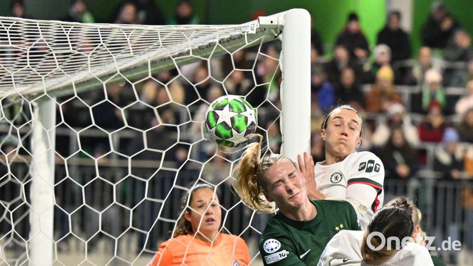 Trubel vor dem Chelsea-Tor. Bild: Swen Pförtner/dpa