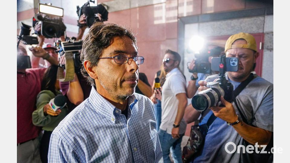 Der nun verurteilte Arzt kommt um eine Gefängnisstrafe herum. (Archivbild) Bild: Damian Dovarganes/AP/dpa