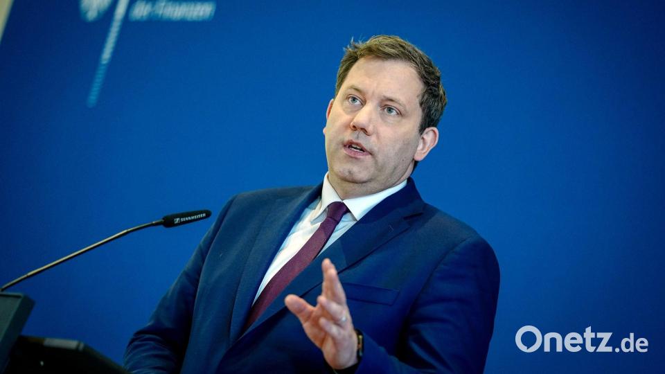 Klingbeil stellte sein Konzept vor. Bild: Kay Nietfeld/dpa