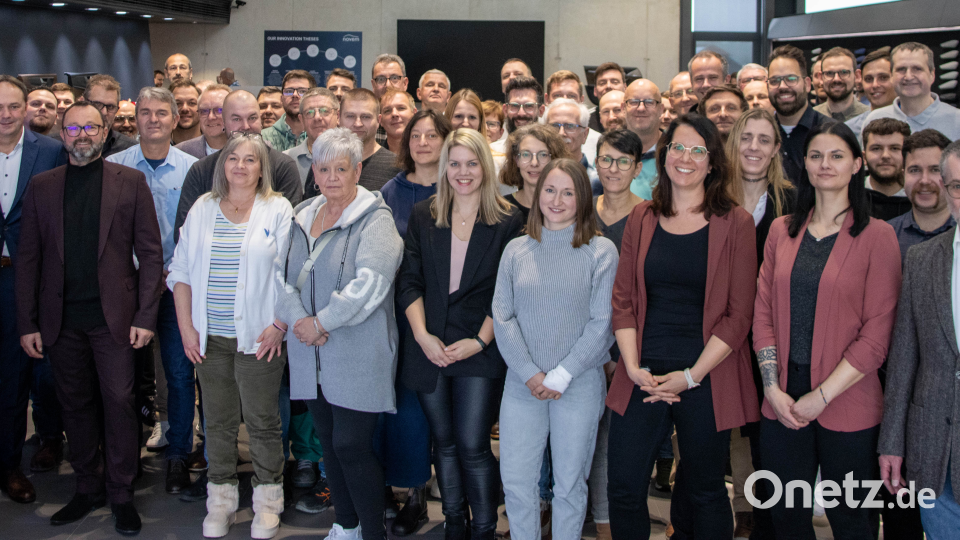 Das Unternehmen Novem in Vorbach feiert seine Jubilare und Absolventen. Bild: ilt