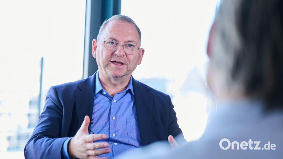 Verdi-Chef Frank Werneke: „Es ist da eine sehr kämpferische Stimmung.“ Bild: Annette Riedl/dpa