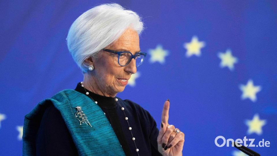 Hält die Notenbank seit Monaten auf unverändertem Kurs: EZB-Präsidentin Christine Lagarde. Bild: Boris Roessler/dpa