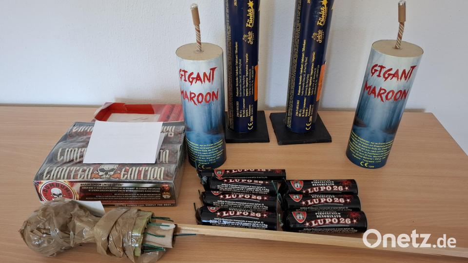 Bei einer Großrazzia in Oberfranken hat die Polizei illegales Feuerwerk sichergestellt. Bild: Polizei Oberfranken