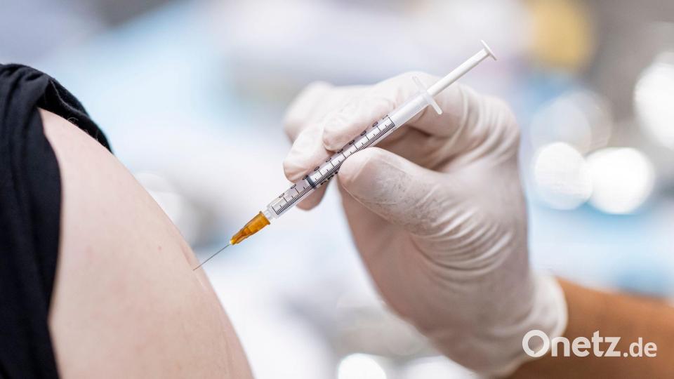 Regional wurde zuletzt der Grippe-Impfstoff knapper. (Archivbild) Bild: Fabian Sommer/dpa