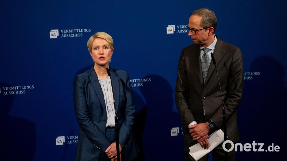 Manuela Schwesig und Hendrik Hoppenstedt wurden als Vermittlungsausschuss-Vorsitzende wiedergewählt. Bild: Fabian Sommer/dpa