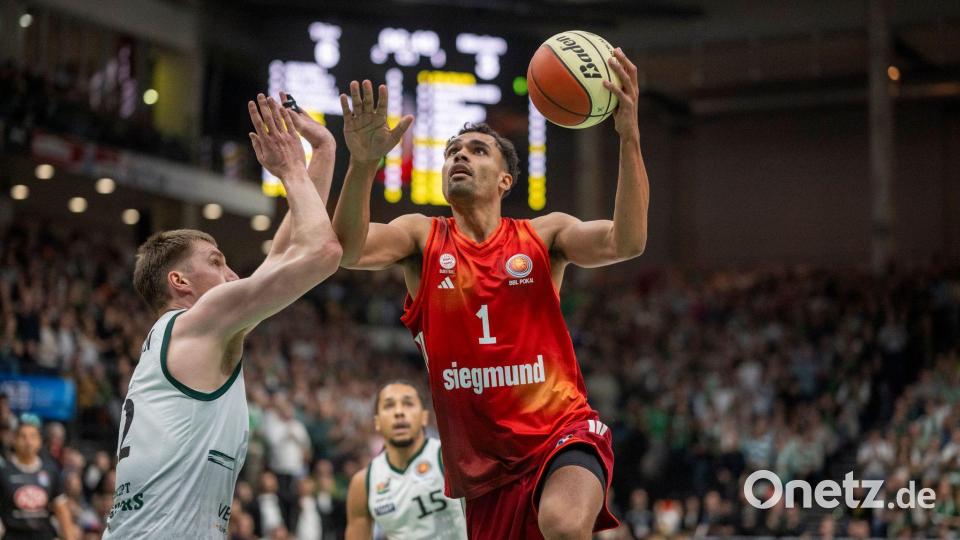 Oscar da Silva konnte die Niederlage des FC Bayern München nicht verhindern. (Archivfoto) Bild: Harald Tittel/dpa