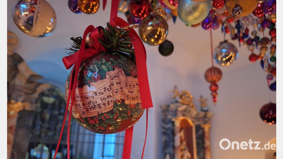 Bei dieser Kugel werden die Noten gleich mitgeliefert. Bild: bl