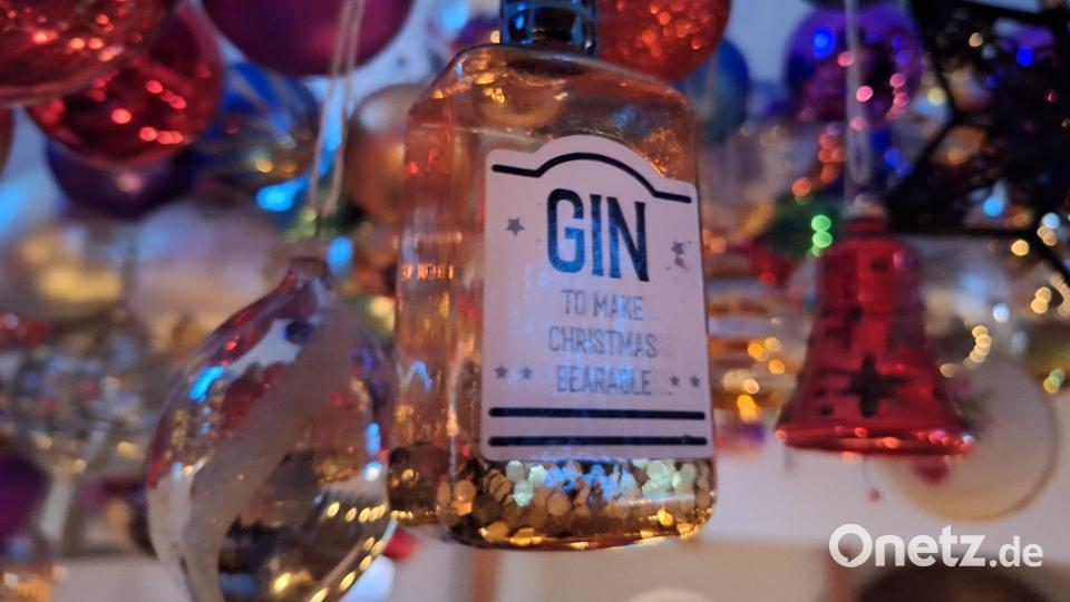 Auch witzige Elemente bekommen einen Platz im Deckenkunstwerk. Bild: bl