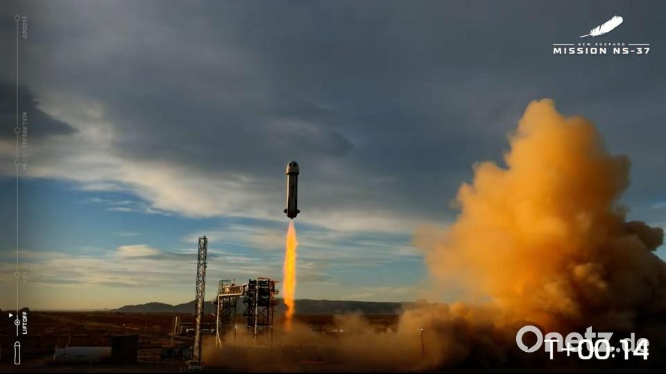 Rund elf Minuten waren die beiden Deutschen im All. Bild: Blue Origin/AP/dpa