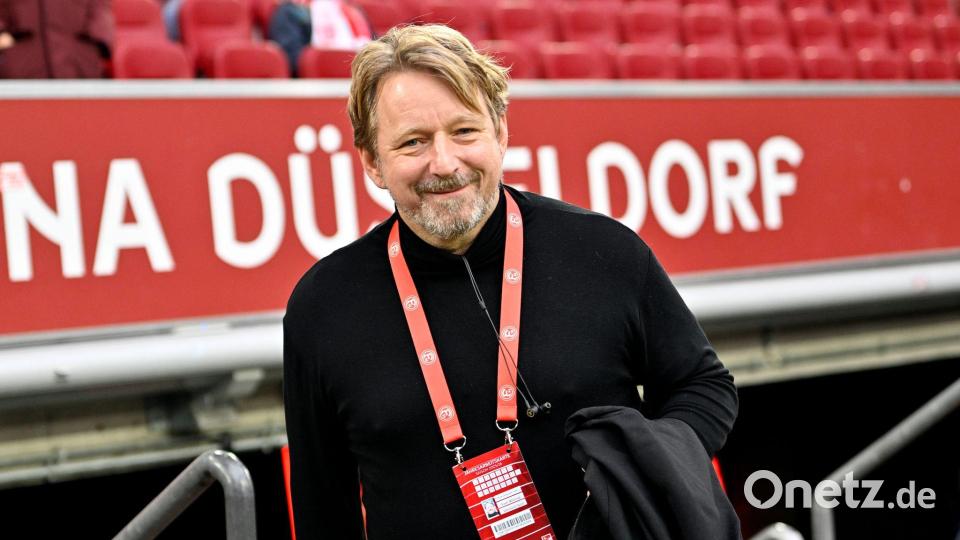 Premiere im Stadion für Fortunas neuen Sportvorstand Sven Mislintat. Bild: Anke Waelischmiller/dpa