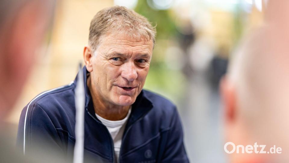 Aus Sicht von DSV-Alpinchef Wolfgang Maier muss sich der Sport mit dem Thema KI auseinandersetzen. (Archivbild) Bild: Daniel Karmann/dpa