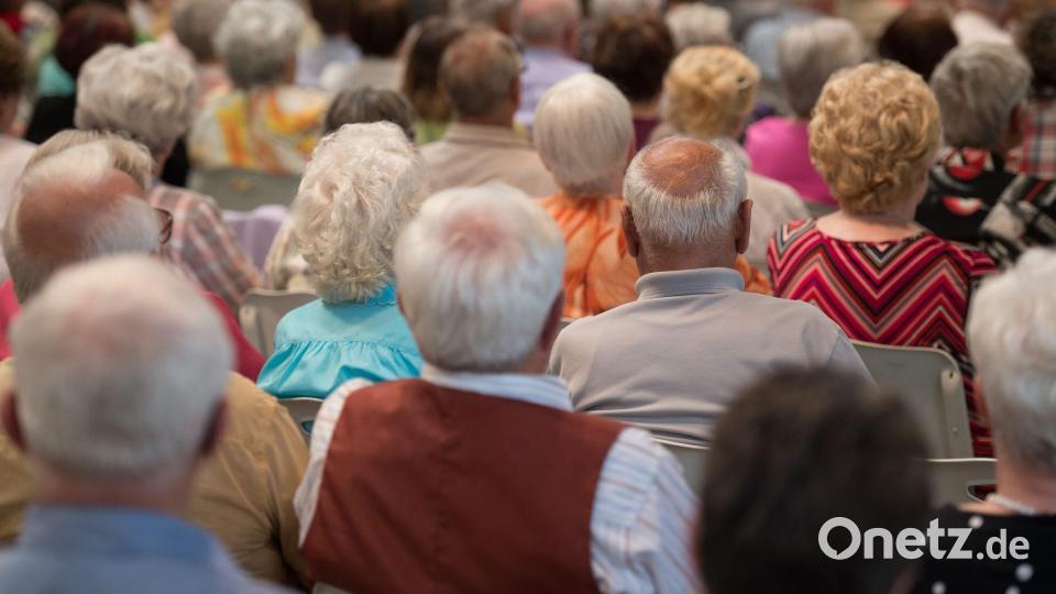 Wie stark die Rente steigt, ist noch nicht entschieden. Symbolbild: Patrick Pleul/dpa