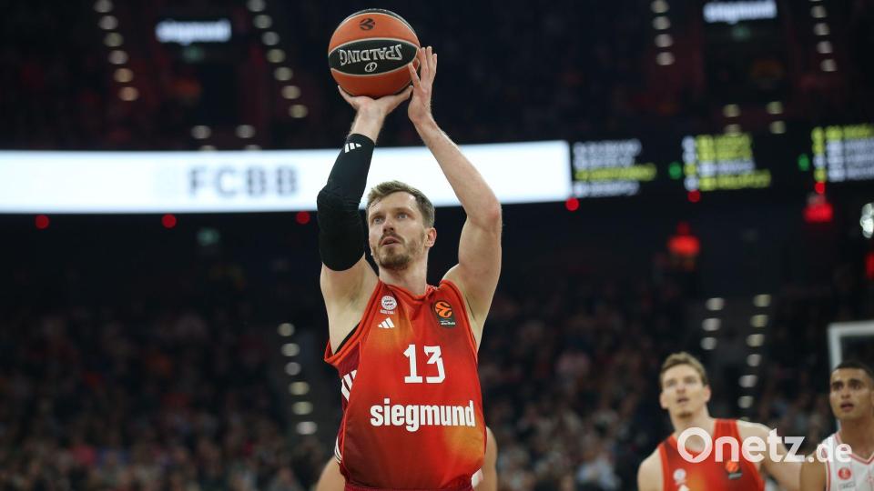 Europameister Andreas Obst kassierte mit den Bayern-Basketballern in der Euroleague die nächste Niederlage. Bild: Matthias Stickel/dpa