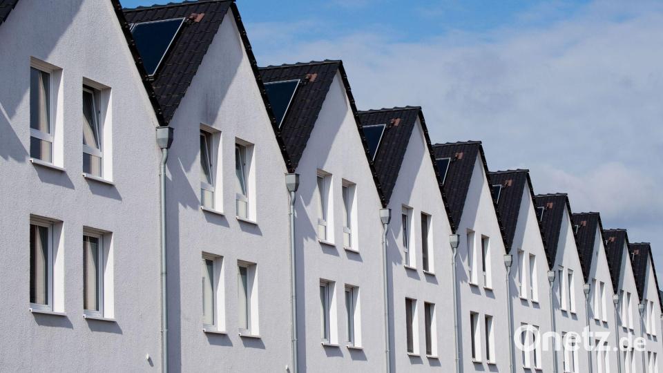 Wohneigentum in Deutschland wird zunehmend teurer. (Symbolbild) Bild: Julian Stratenschulte/dpa