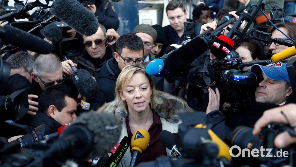 Managerin Sabine Kehm im Zentrum des riesigen Medieninteresses nach Michael Schumachers Unfall. (Archivbild) Bild: Guillaume Horcajuelo/dpa