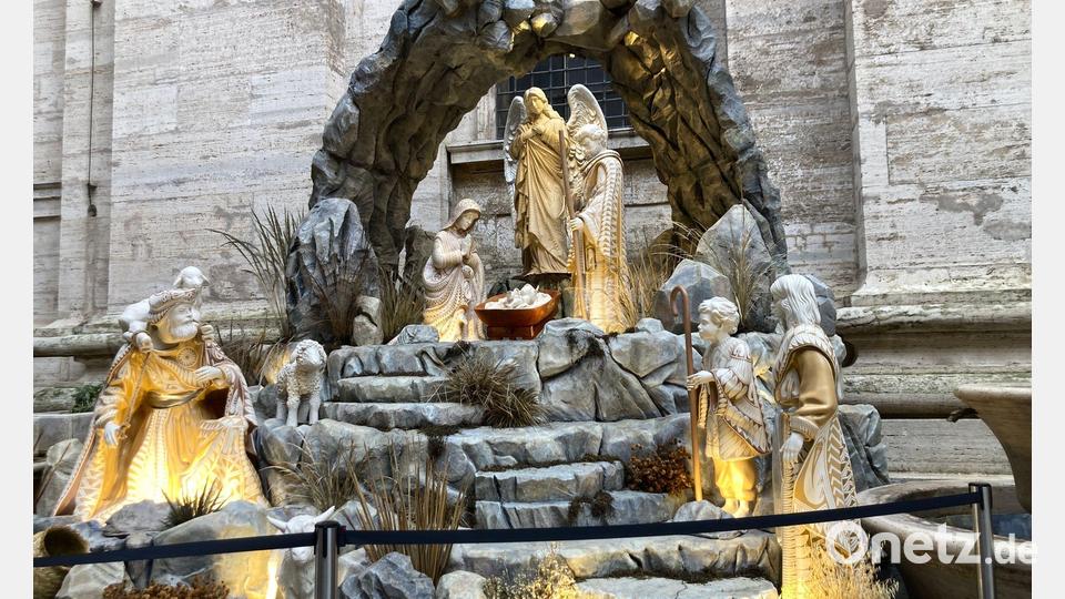 Am Petersdom gibt es eine Krippe, die extra aus Mexiko hergebracht wurde. Bild: Sabine Dobel/dpa