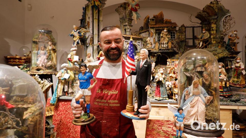 In Neapels Krippenläden finden sich neben Maria und Josef auch Figuren wie Ex-Präsident Biden und Maradonna. (Archivbild) Bild: Fabio Sasso/LaPresse via ZUMA Press/dpa