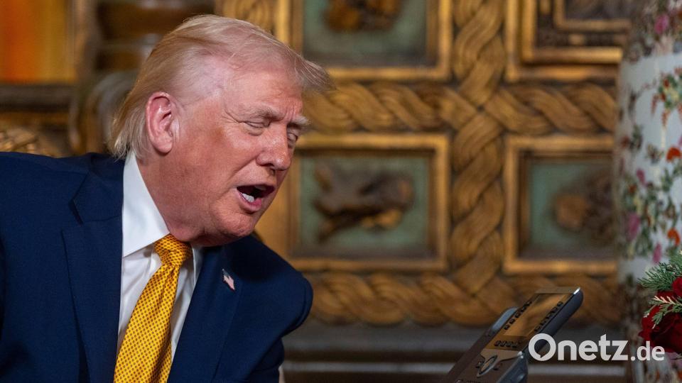 US-Präsident Donald Trump spricht bei einem Telefonat. Bild: Alex Brandon/AP/dpa