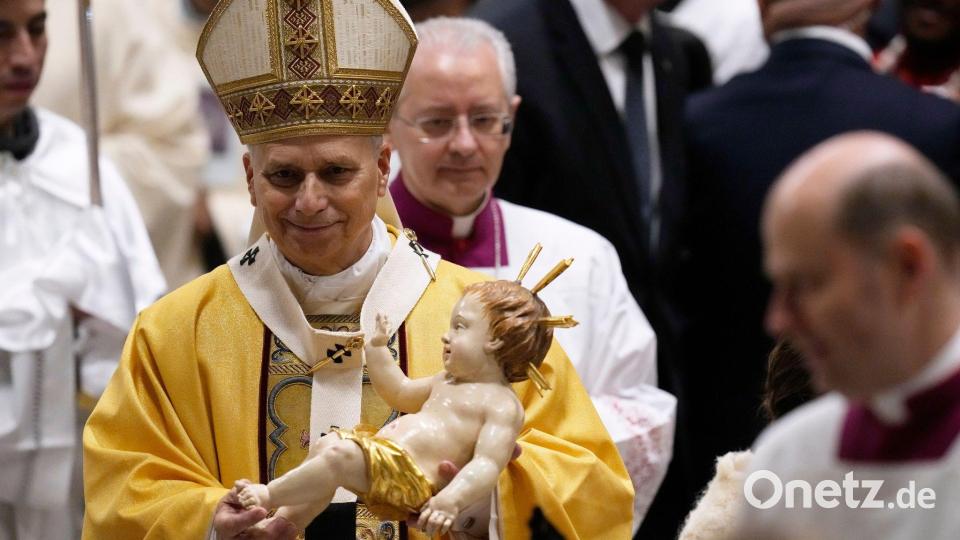 Auch die Messe an Heiligabend im Petersdom war eine Premiere für Leo. Bild: Gregorio Borgia/AP/dpa