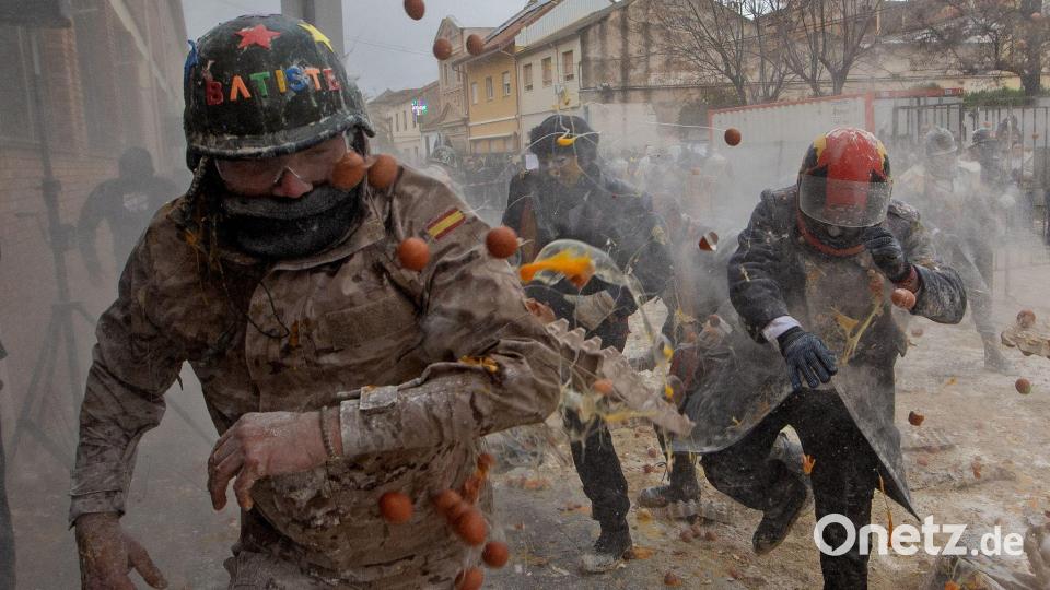 Eierschlacht Bild: Alberto Saíz/ap/AP/dpa