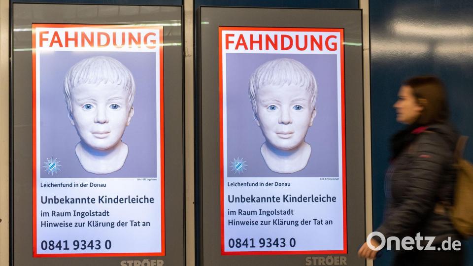 Bundesweit wurden Fahndungsplakate zu dem Fall auf elektronischen Werbetafeln gezeigt. (Archivbild) Bild: Peter Kneffel/dpa