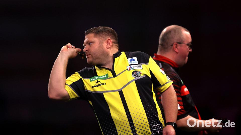 James Hurrell im Duell mit Mitfavorit Bunting. Bild: Steven Paston/PA Wire/dpa