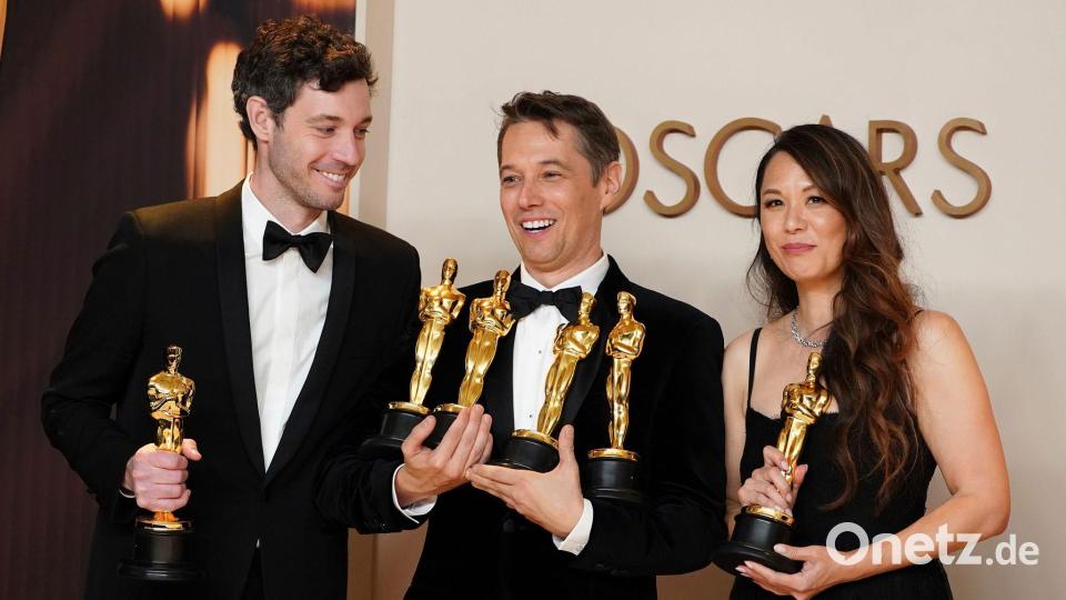 Sechs Statuen für fünf Oscars: Die „Anora“-Macher räumen ab. (Archivbild) Bild: Jordan Strauss/Invision/AP/dpa